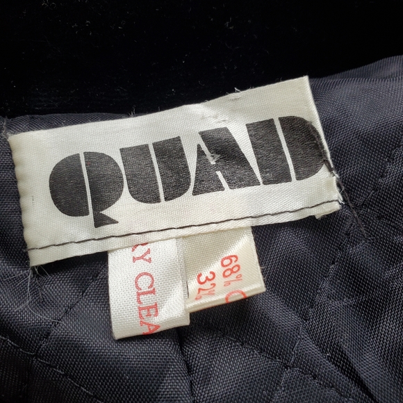 Vintage Rare Black Velvet Cape by QUAD - Picture 3 of 5